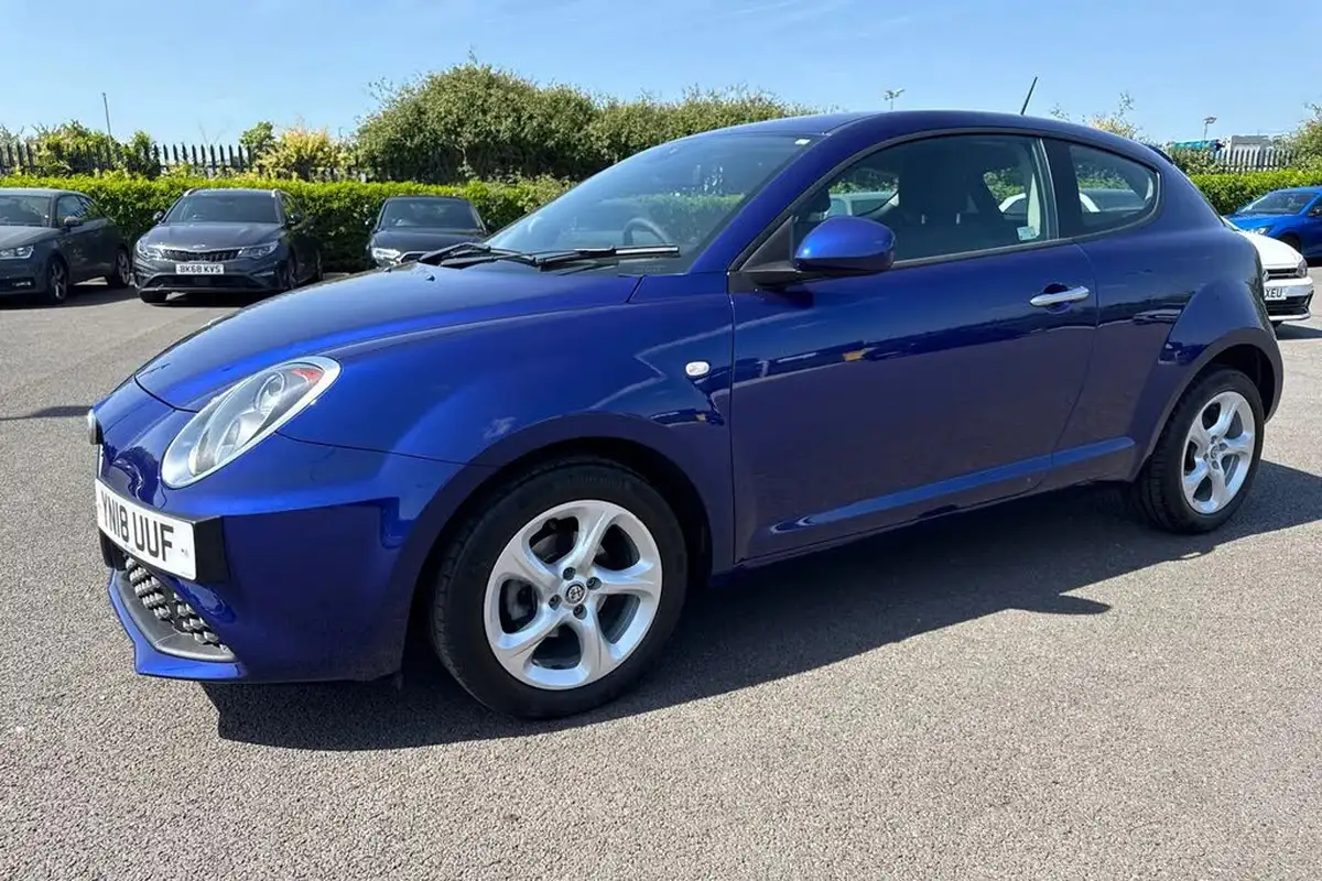2018-alfa-romeo-mito-09-big-25