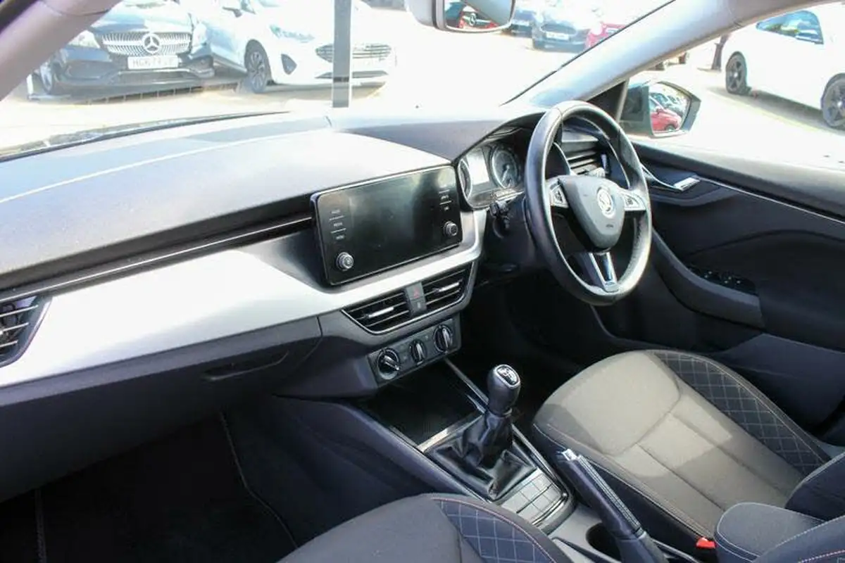 2019-skoda-scala-10-tsi-se-116ps-big-18