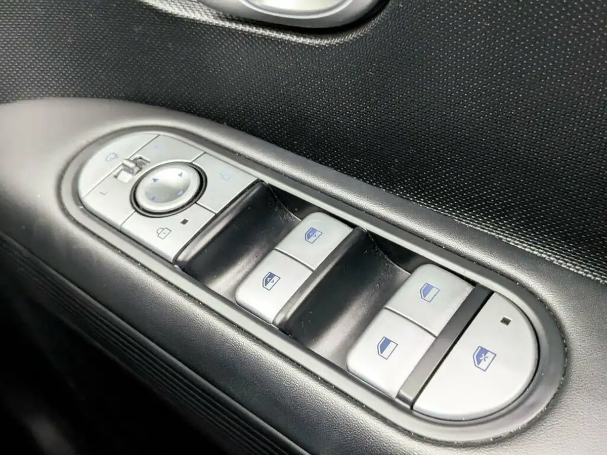 2022-hyundai-ioniq-5-e-se-connect-big-36