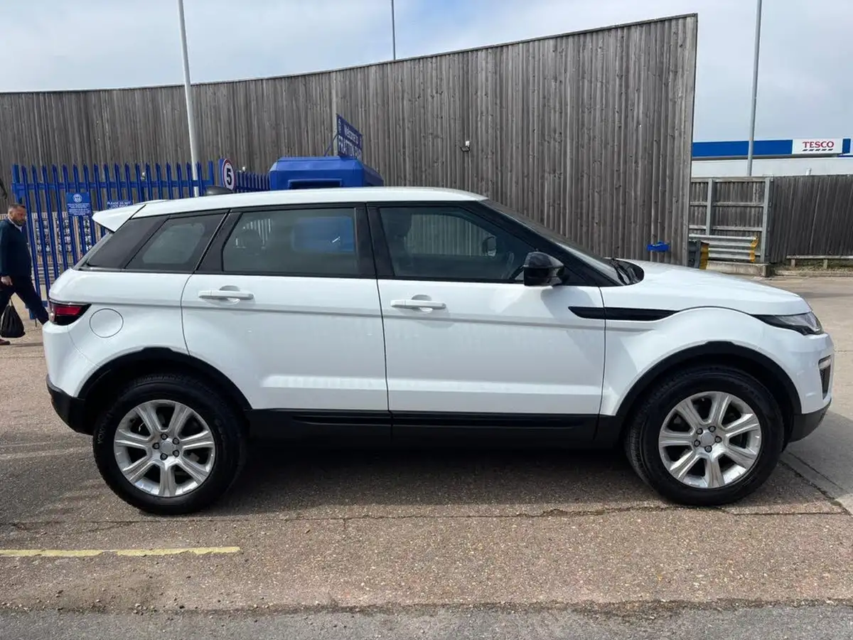 2016-land-rover-range-rover-evoque-20td4-se-ss-auto-big-1