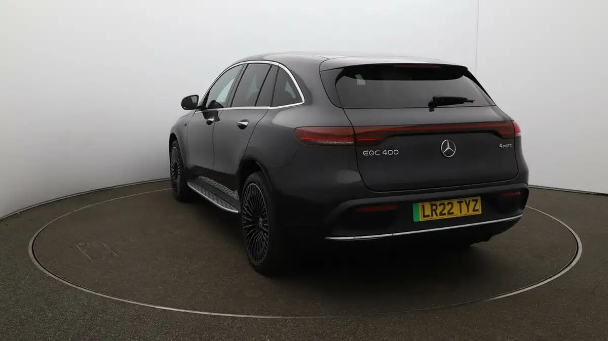 2022-mercedes-benz-eqc-e-eqc-400-amg-line-premium-big-56