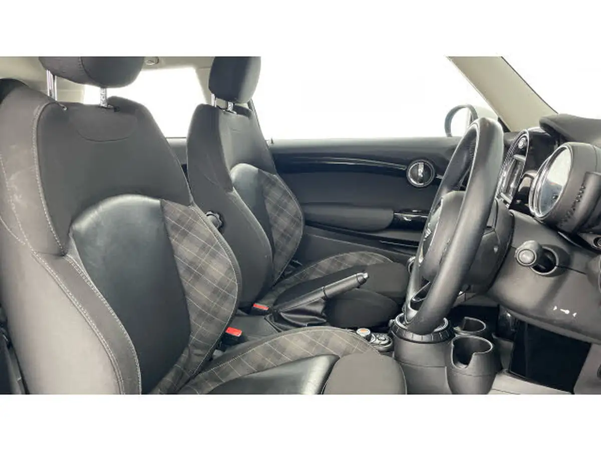 2017-mini-cooper-20td-cooper-sd-ss-3d-big-10