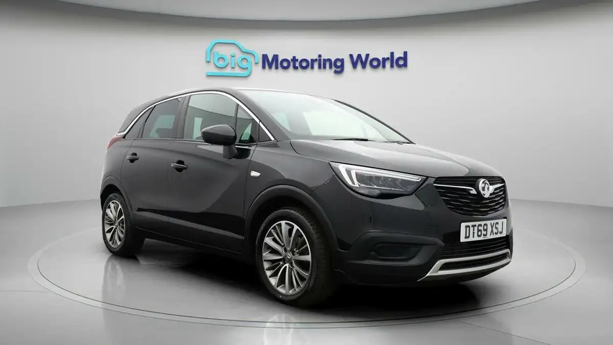 2020-vauxhall-crossland-x-12i-sri-nav-big-0
