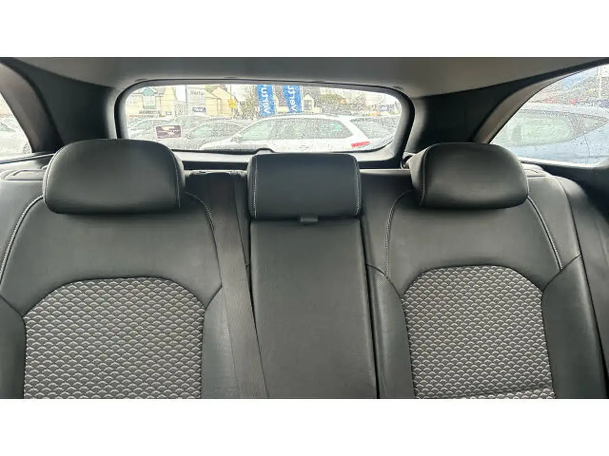 2022-kia-ceed-15-t-gdi-3-sportswagon-big-14