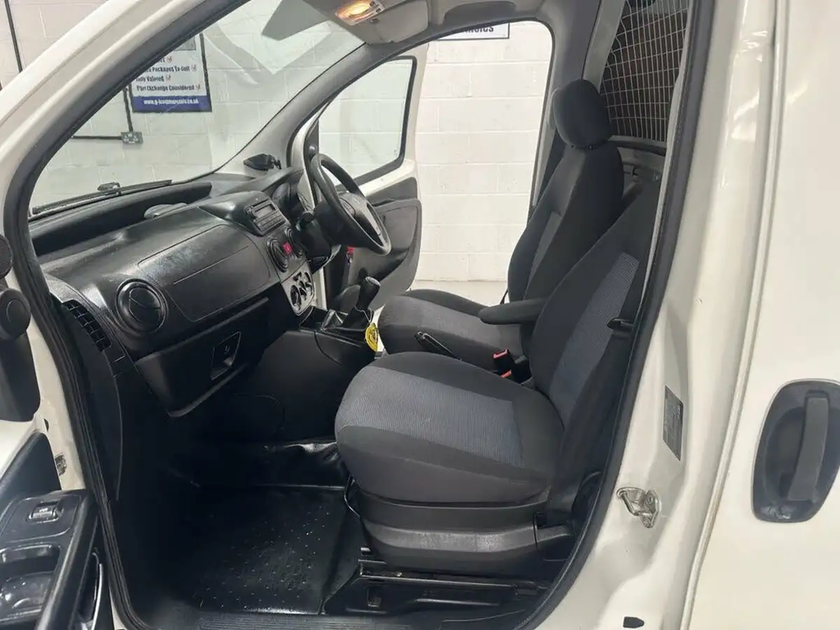 2015-peugeot-bipper-13td-professional-75-panel-big-8