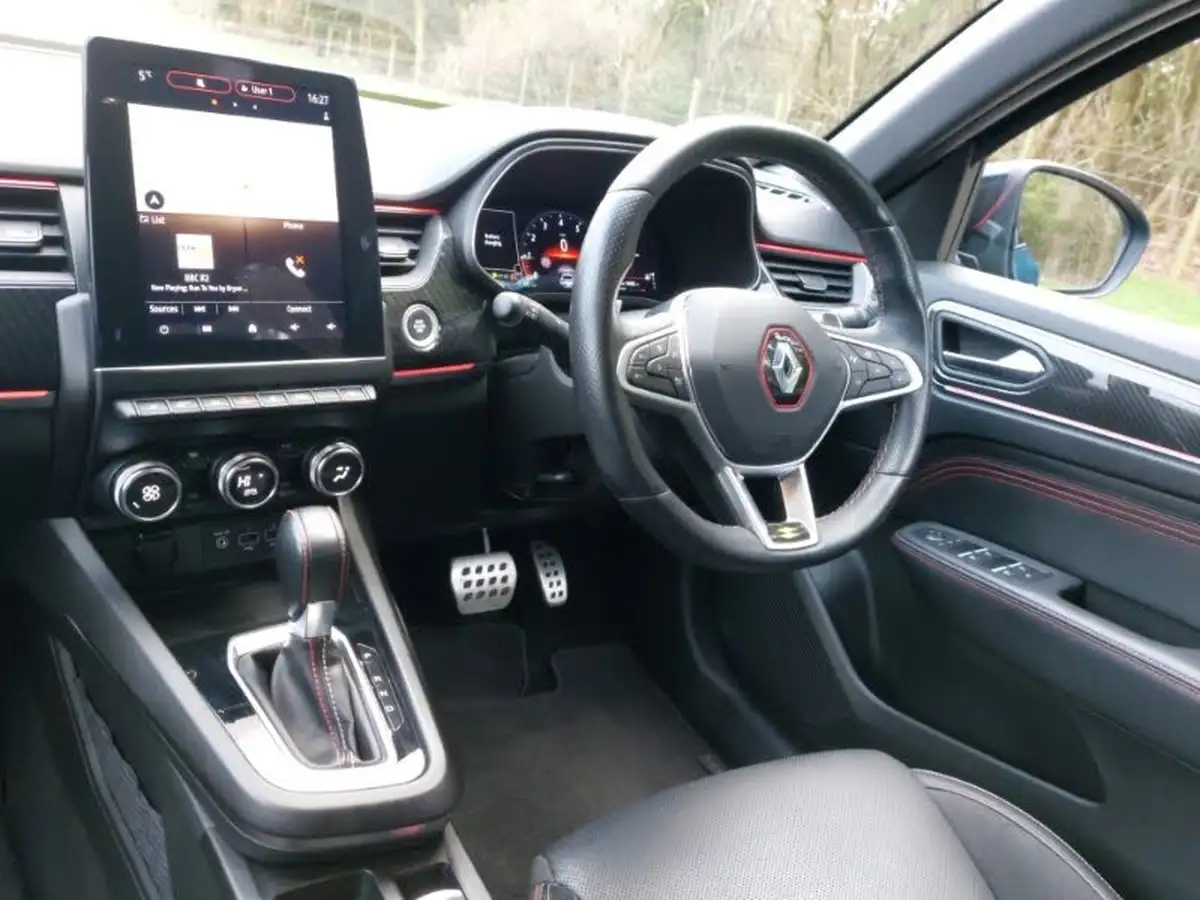 2021-renault-arkana-13-tce-rs-line-big-10