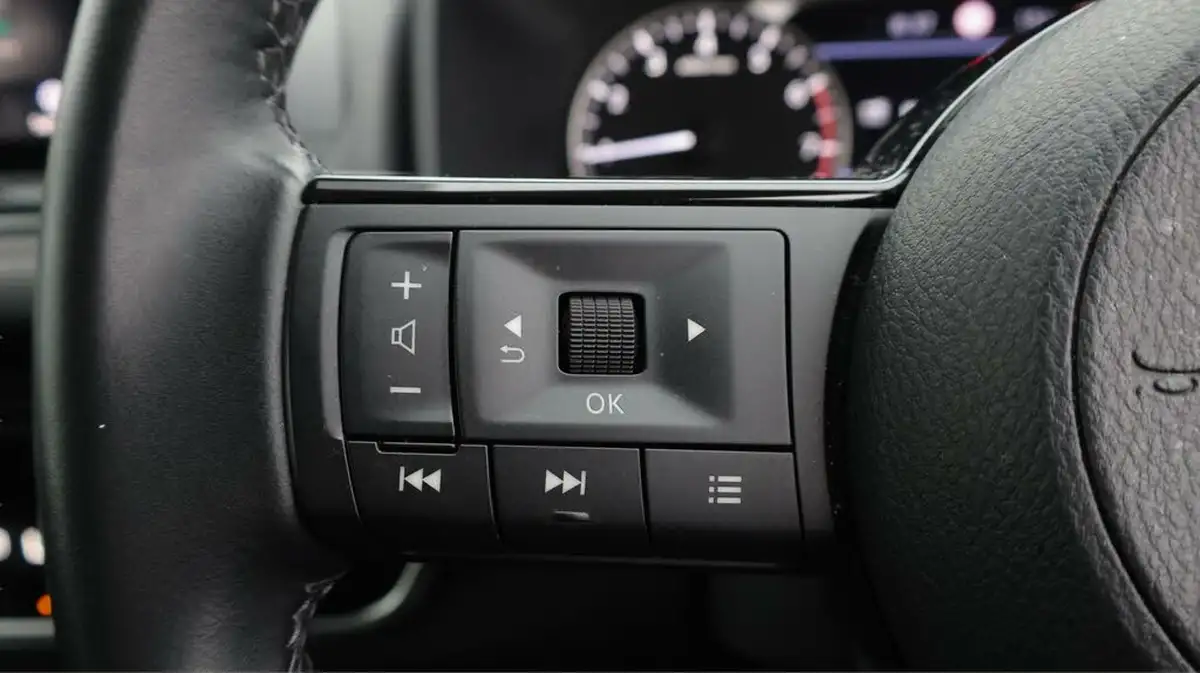 2022-nissan-qashqai-13-dig-t-acenta-premium-140ps-big-23