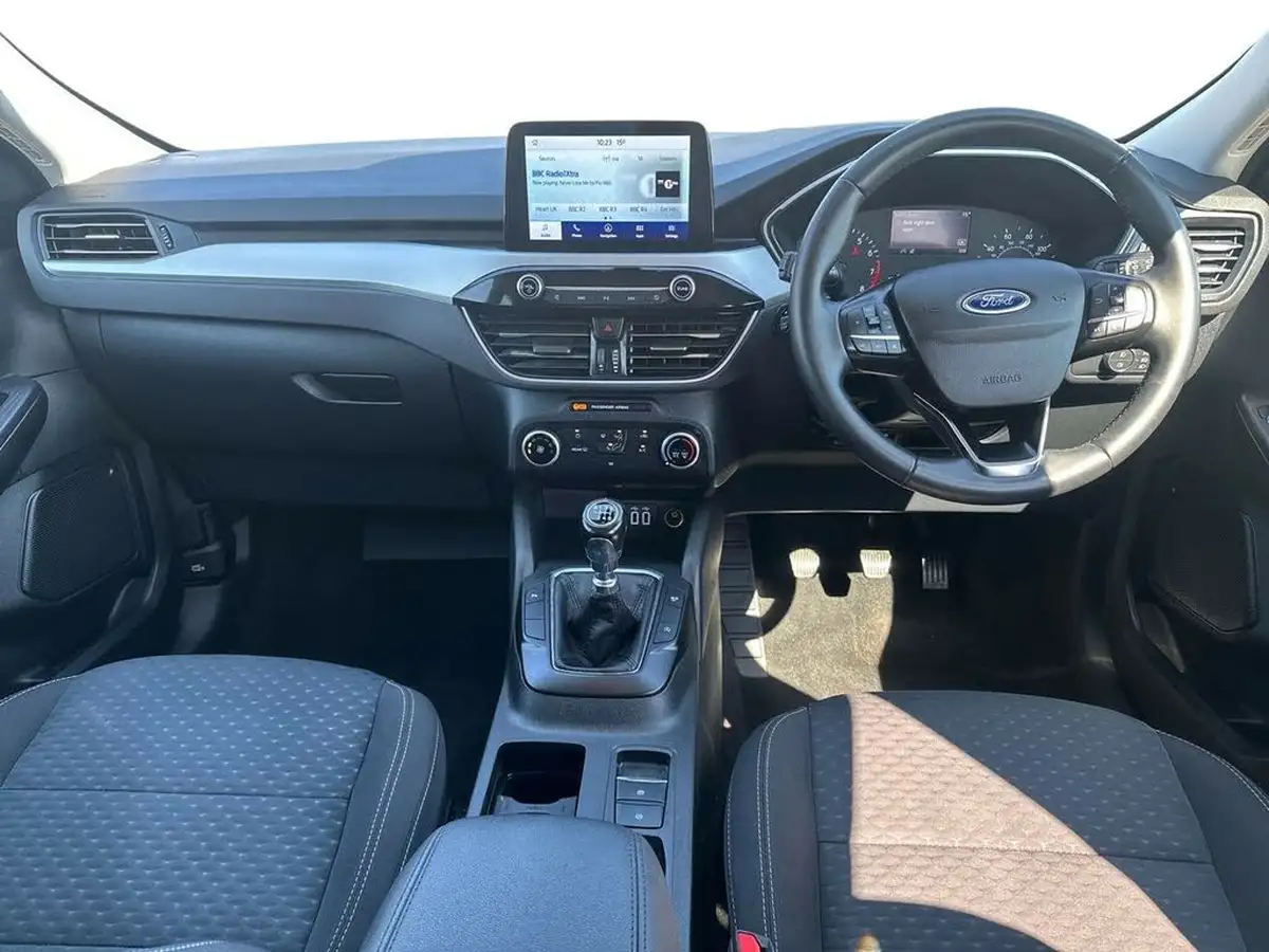 2022-ford-kuga-15t-zetec-big-14