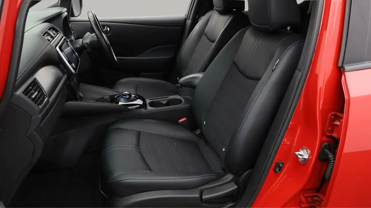2020-nissan-leaf-e-n-connecta-big-13