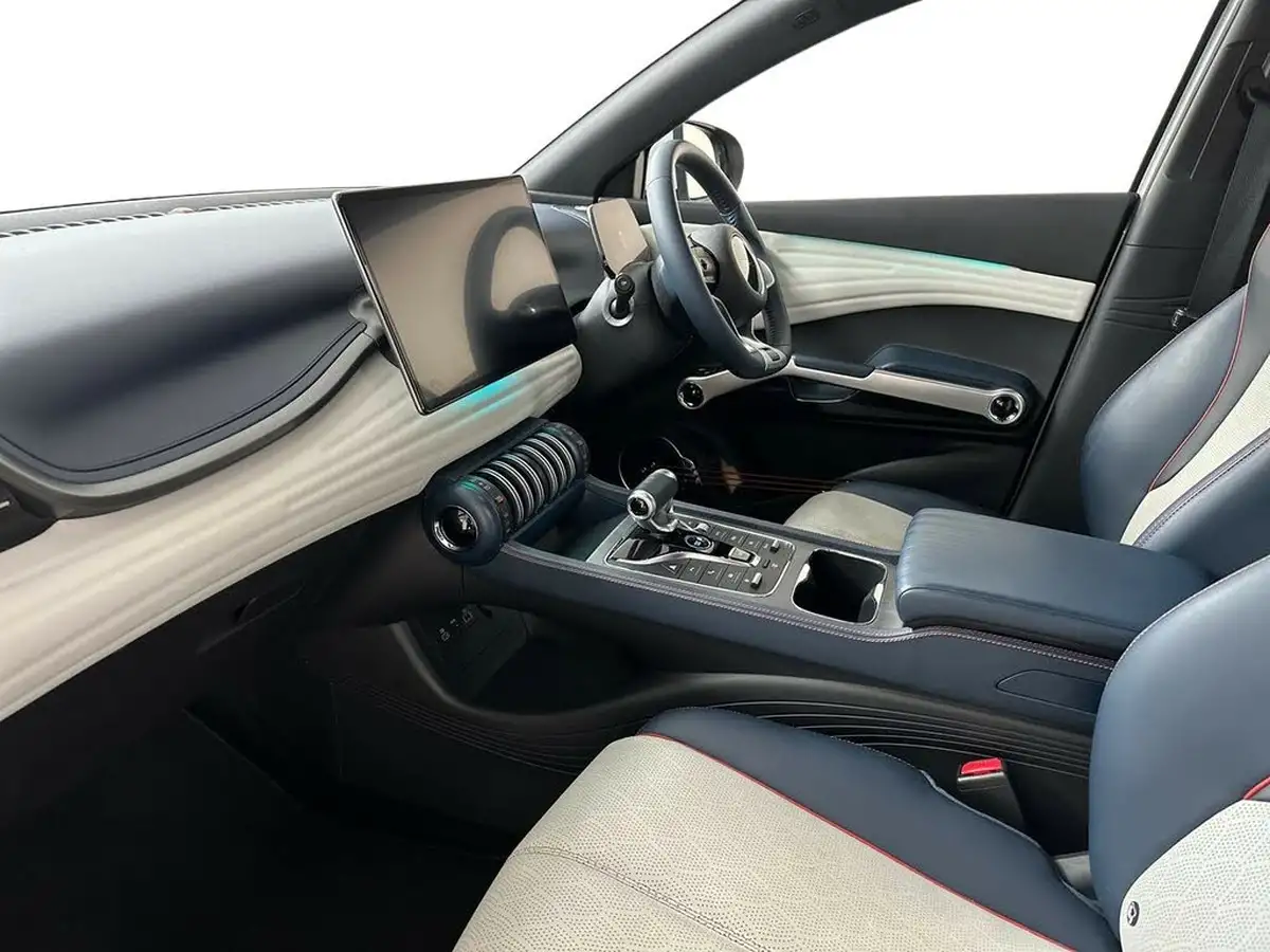 2024-byd-atto-3-e-design-big-10