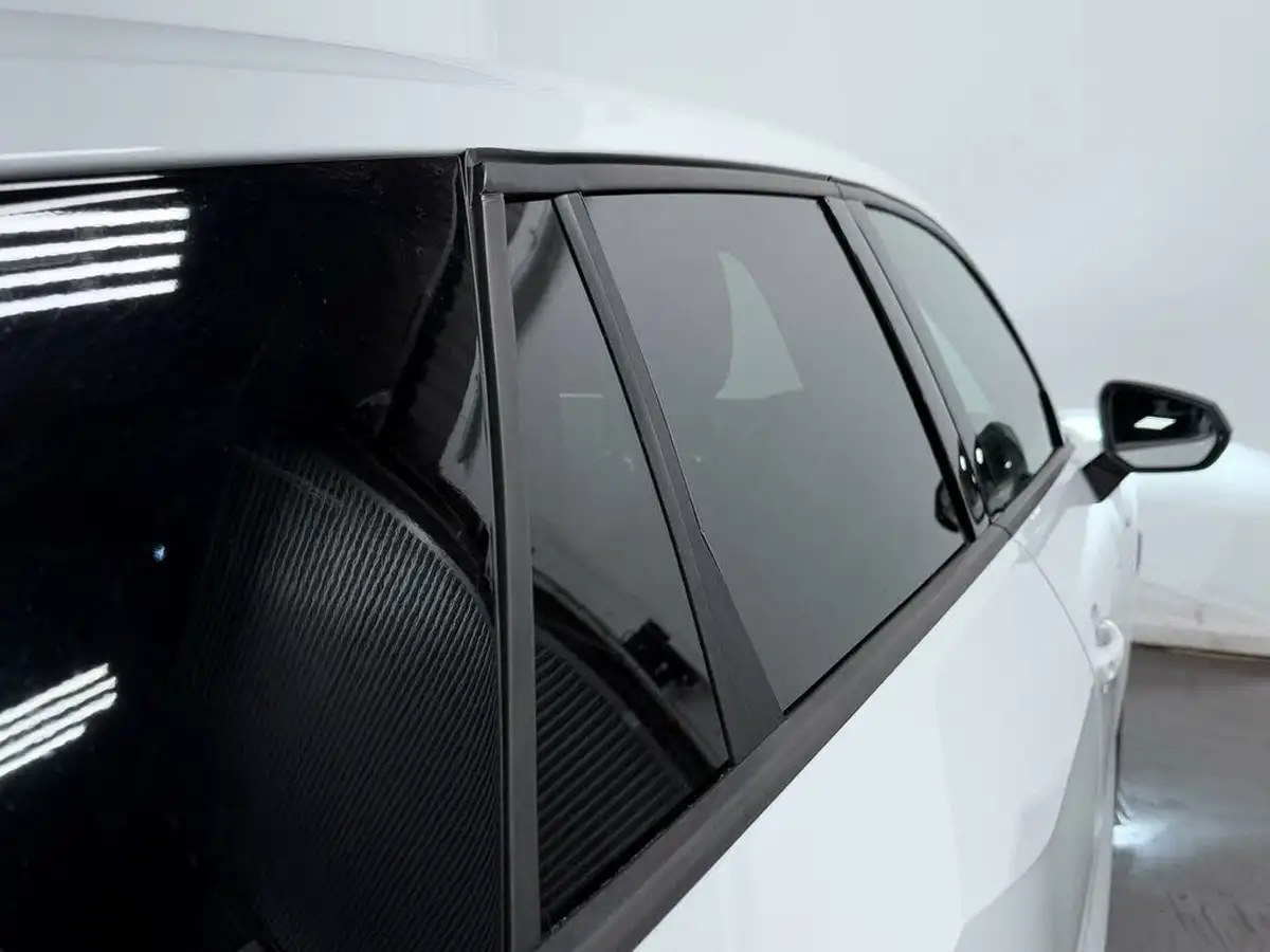 2022-audi-q2-15-35-tfsi-black-edition-s-tronic-big-22