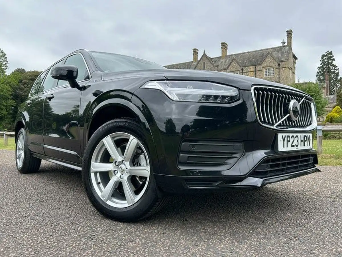 2023-volvo-xc90-20-b5-core-big-4
