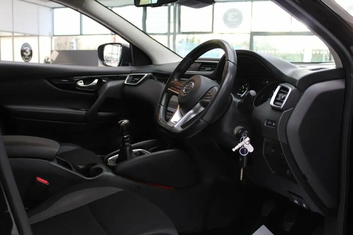 2019-nissan-qashqai-15dci-acenta-premium-heat-pack-big-31