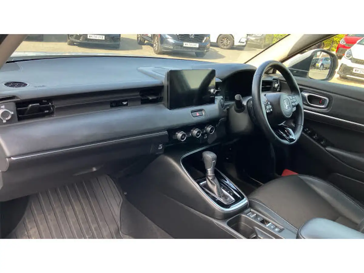 2022-honda-hr-v-15-i-mmd-advance-big-1