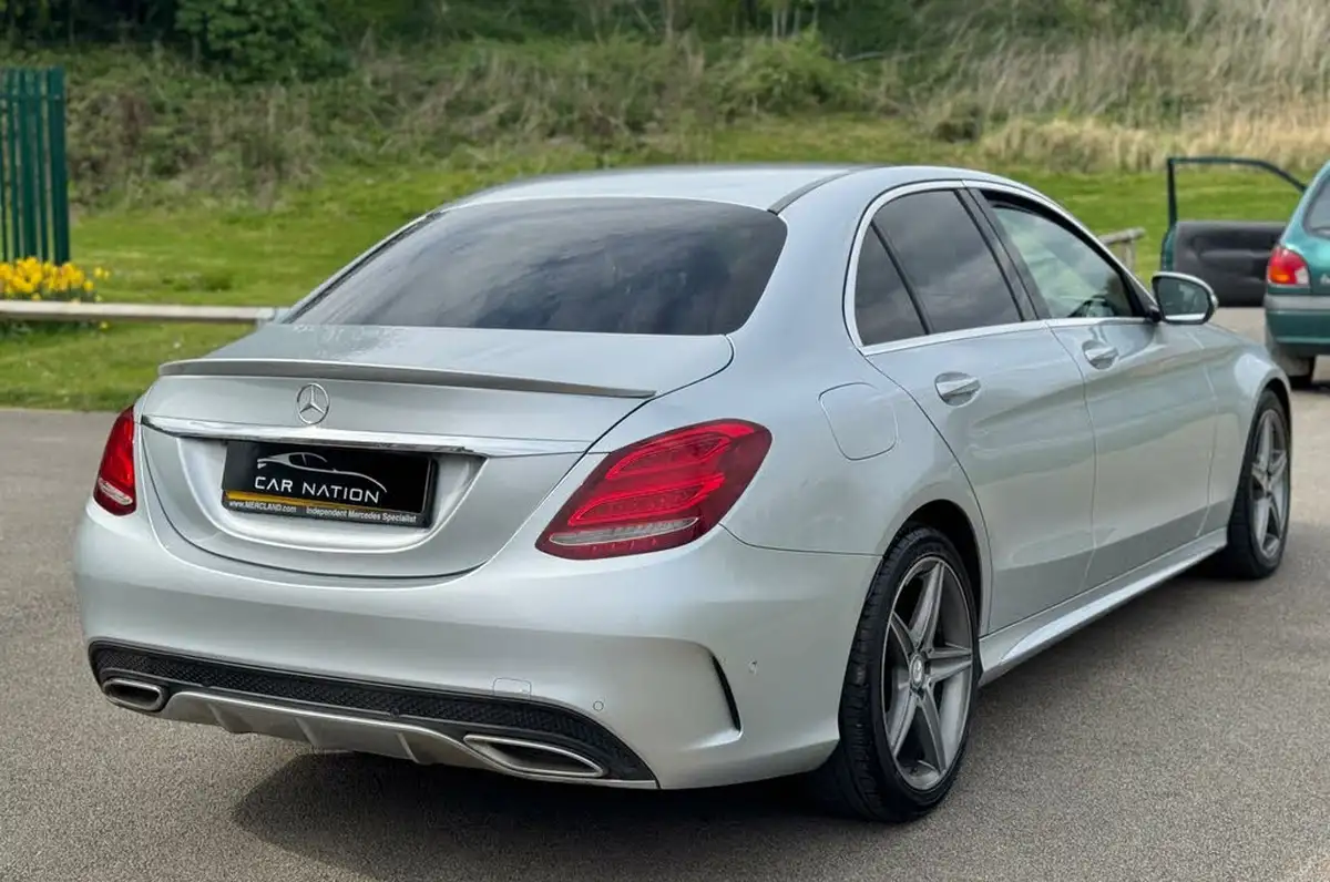 2015-mercedes-benz-c-class-21cdi-c220-amg-line-ss-saloon-4d-7g-tronic-plus-big-10