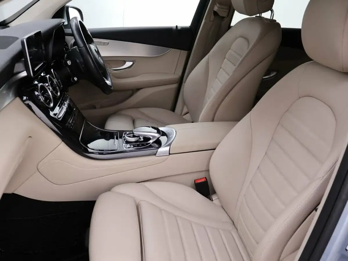 2017-mercedes-benz-glc-class-21d-glc250d-sport-ss-coupe-4d-big-21