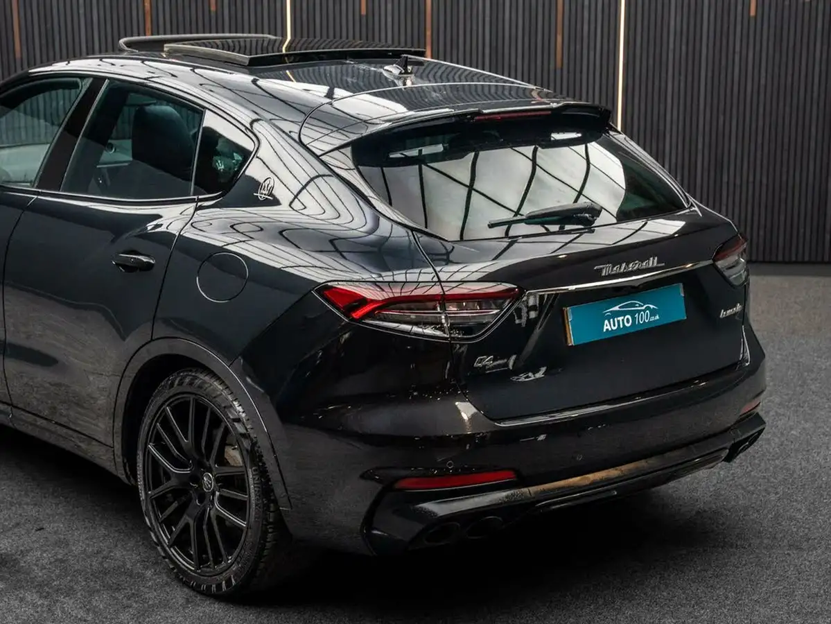 2020-maserati-levante-30-gransport-big-18