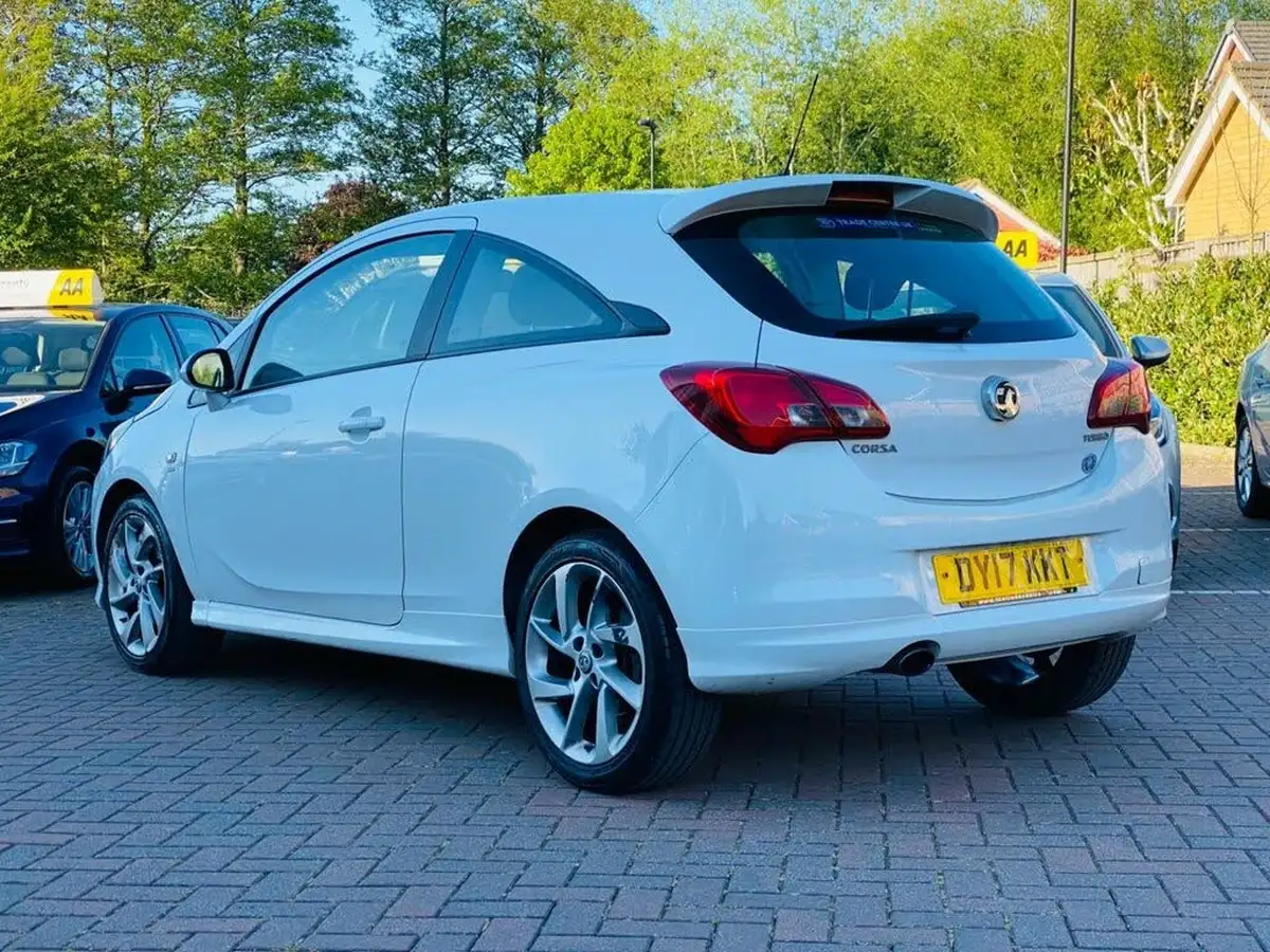 2017-vauxhall-corsa-14i-16v-turbo-sri-vx-line-ssecoflex-3d-big-2
