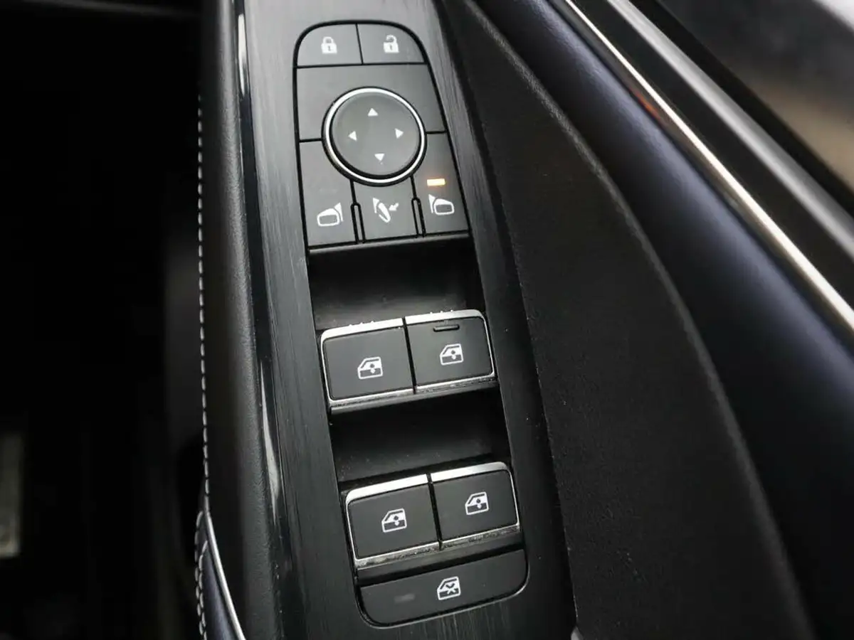 2022-nissan-qashqai-13-dig-t-tekna-140ps-mild-hybrid-big-37