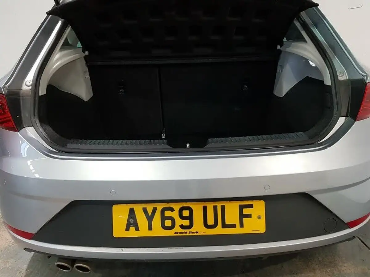 2019-seat-leon-20tdi-fr-hatchback-big-7
