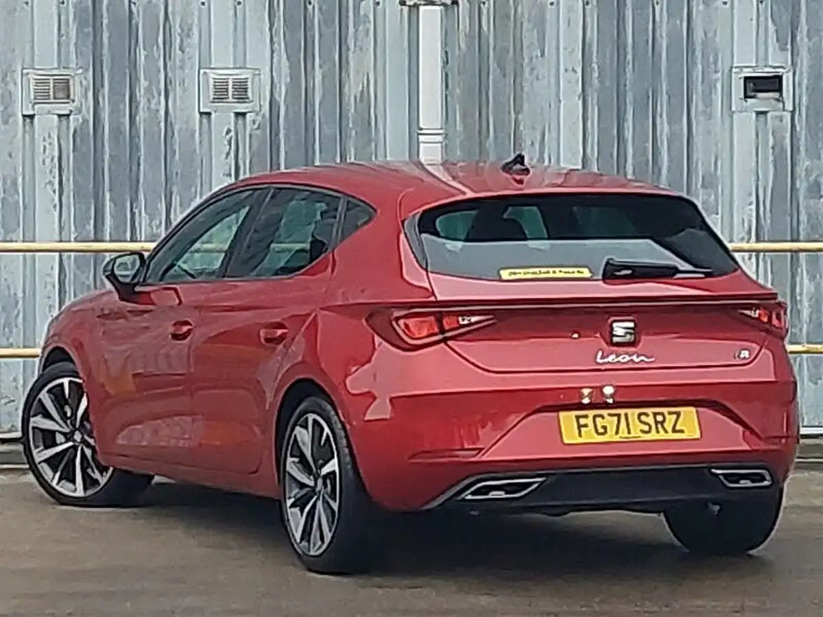 2021-seat-leon-10-etsi-evo-fr-sport-hatchback-big-1