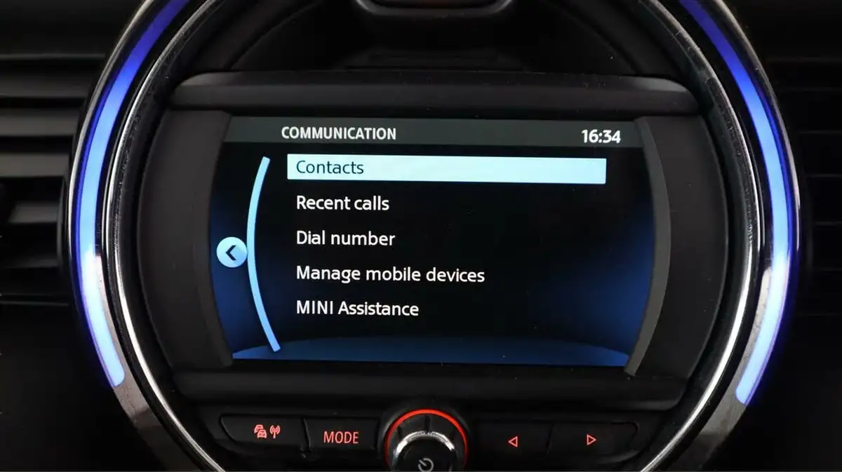 2019-mini-cooper-15-cooper-classic-hatchback-3d-big-23