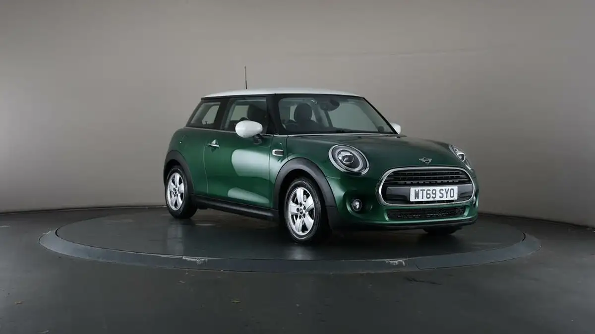 2019-mini-cooper-15-cooper-classic-hatchback-3d-big-44