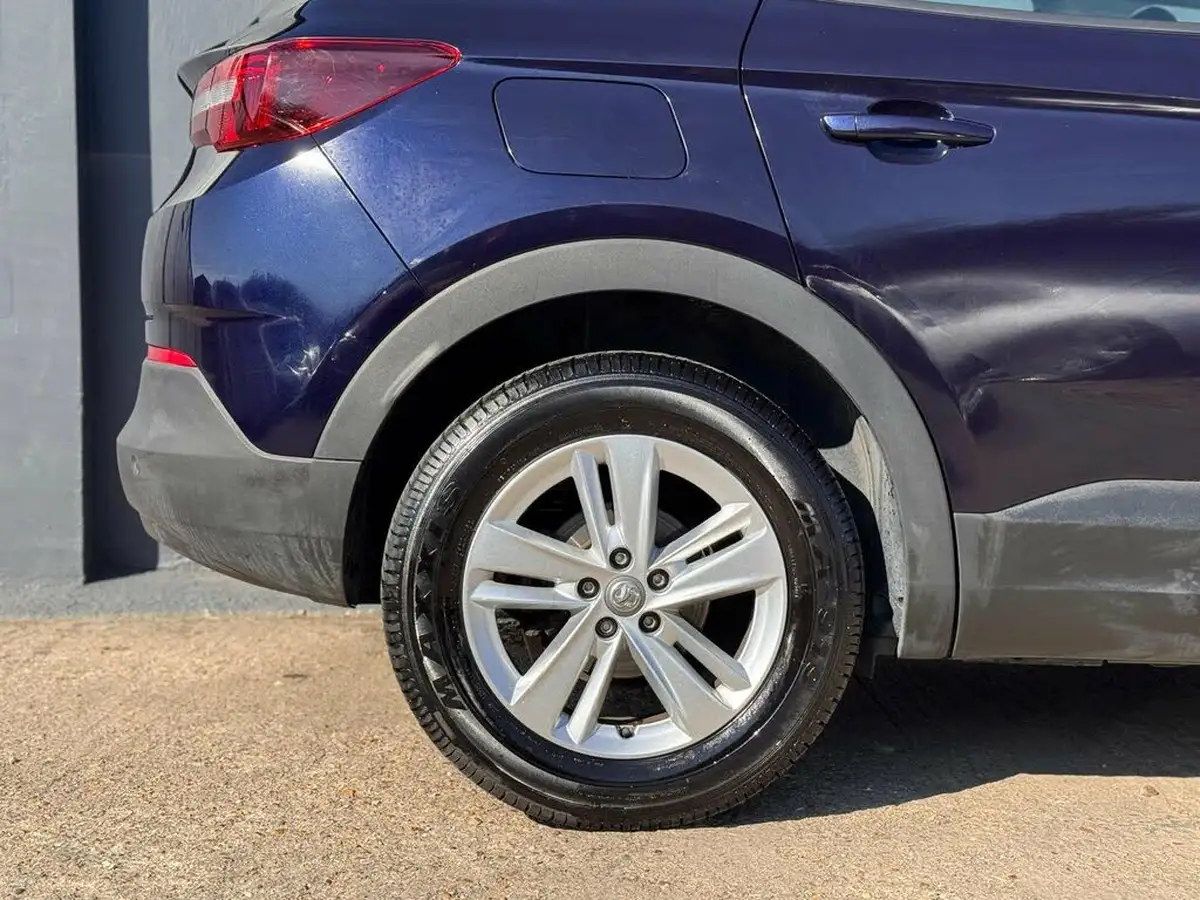 2019-vauxhall-grandland-x-12-se-ss-big-36