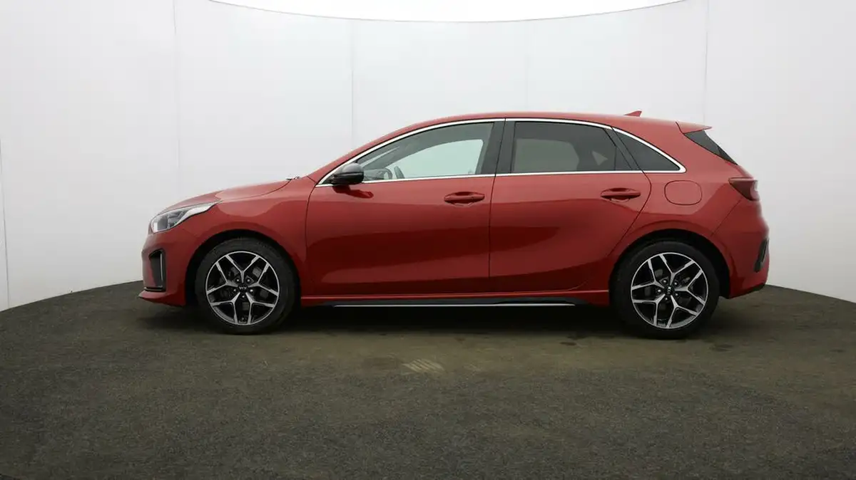 2021-kia-ceed-10-t-gdi-gt-line-big-3