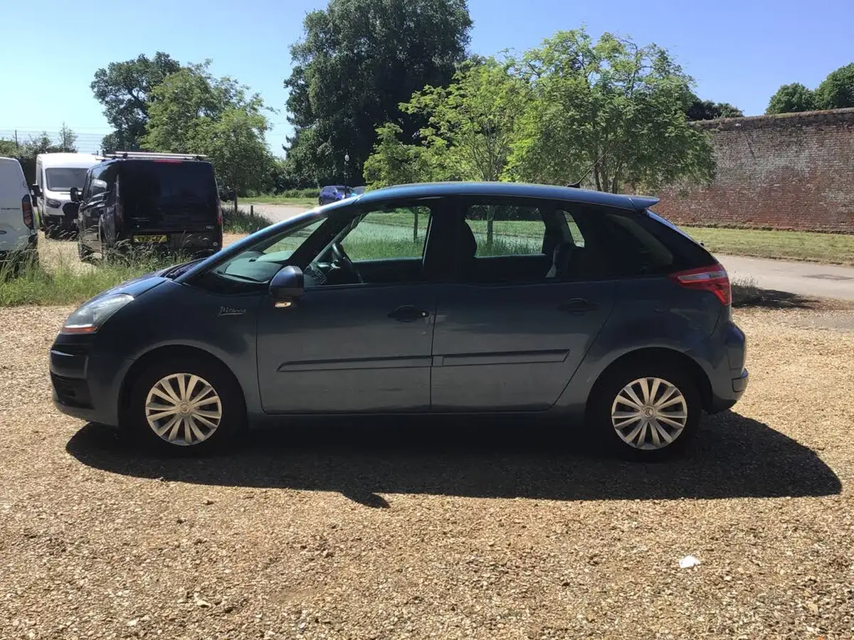 2010-citroen-c4-picasso-16-sx-16v-120ps-big-5