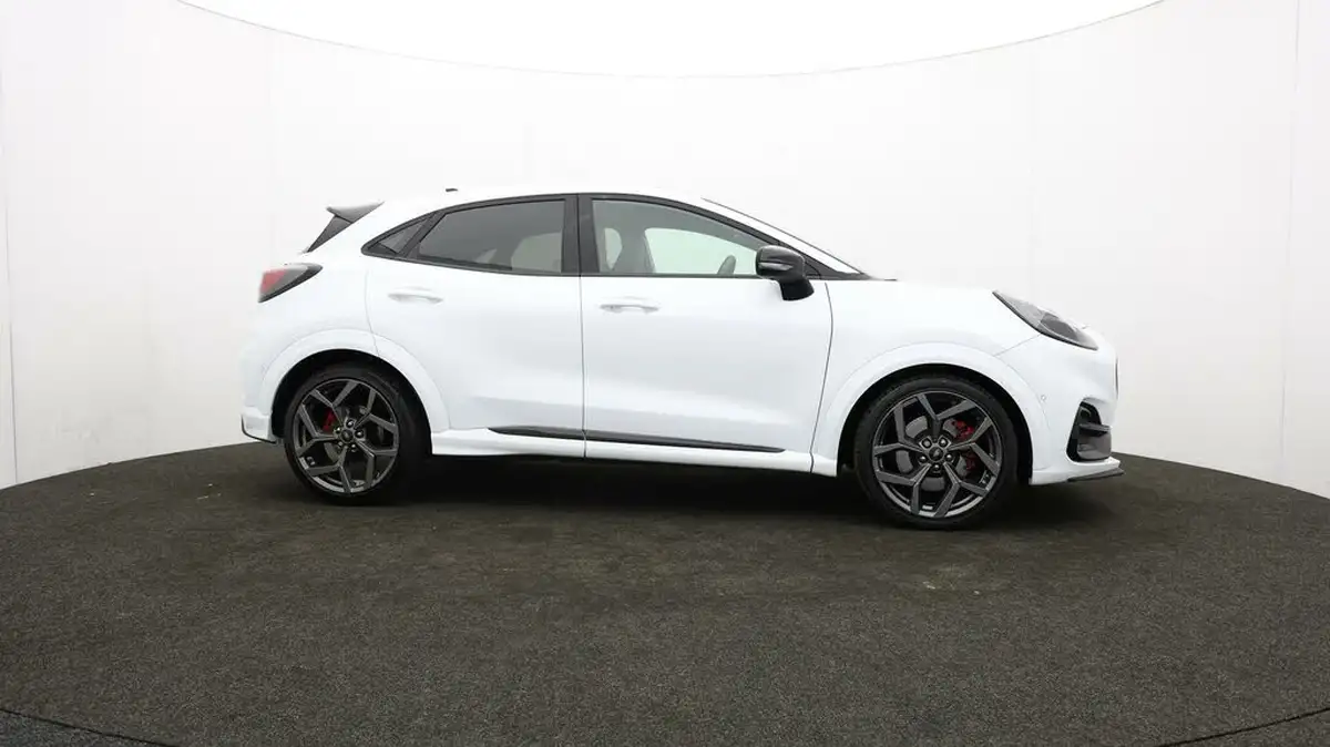 2022-ford-puma-suv-15-st-big-41