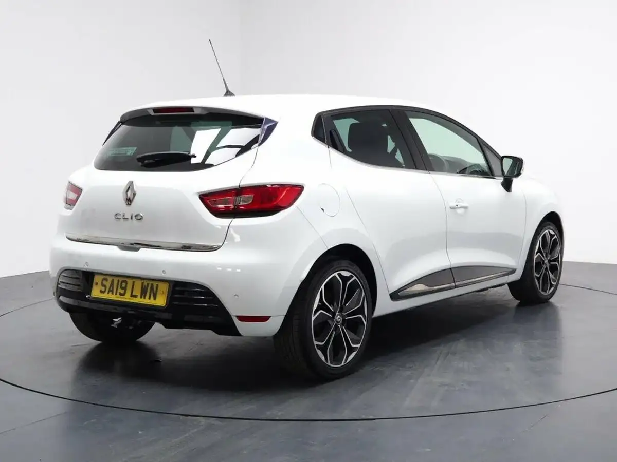 2019-renault-clio-09-tce-iconic-90ps-big-11