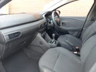 2022-dacia-sandero-10-sce-essential-small-4