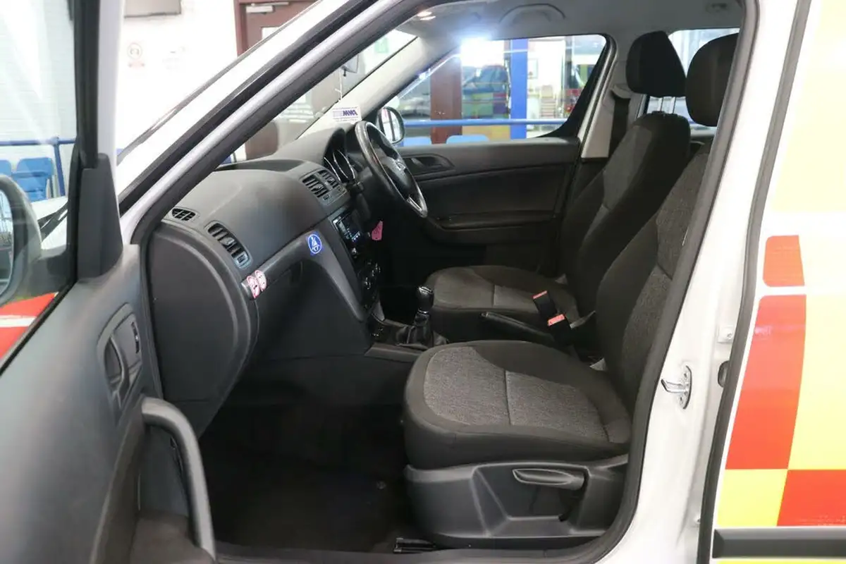 2017-skoda-yeti-outdoor-20tdi-scr-s-4x4-big-11