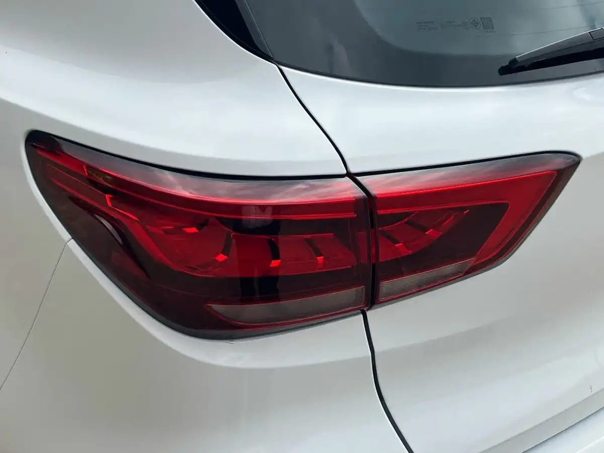 2023-mg-zs-suv-e-se-ev-176ps-big-32