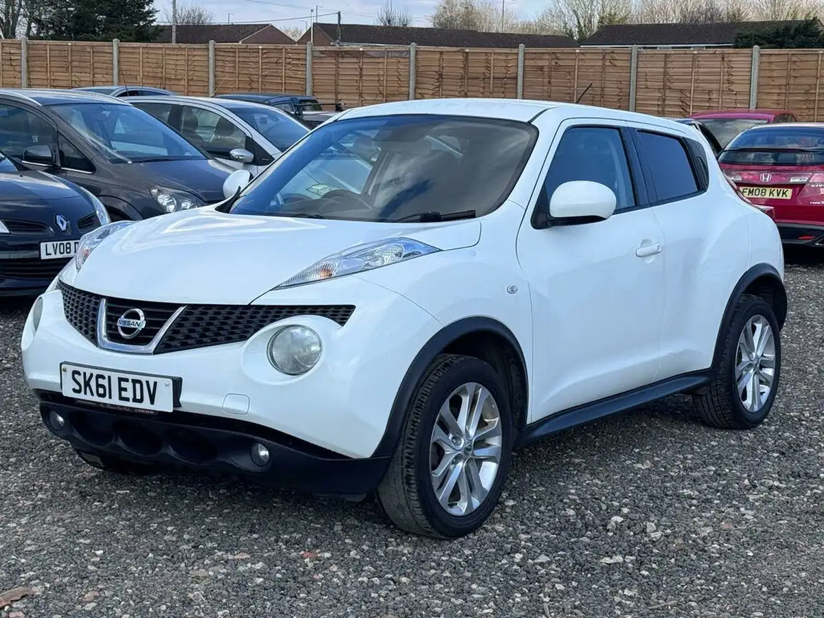2011-nissan-juke-16-acenta-premium-16v-1598cc-big-6
