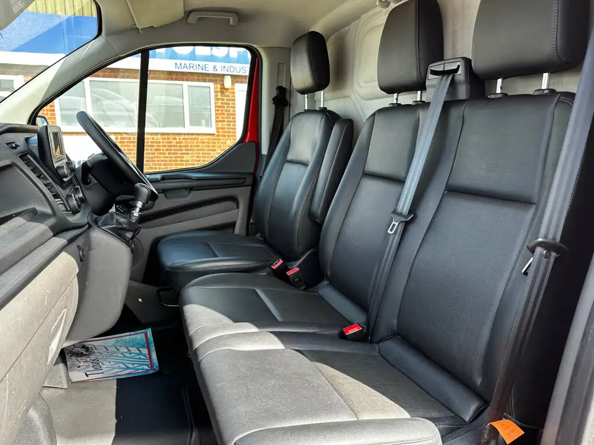 2020-ford-transit-custom-20tdci-280-l1h1-leader-105pseu6dt-panel-van-big-21