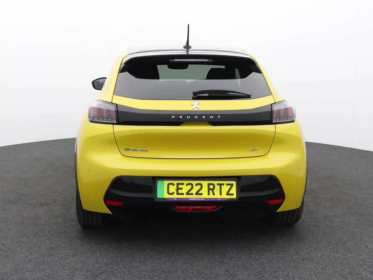 2022-peugeot-208-e-gt-136bhp-50kwh-big-3