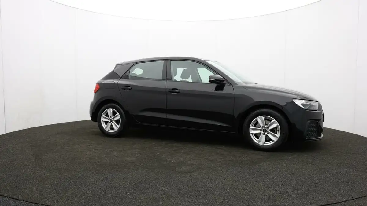 2022-audi-a1-10-30-tfsi-technik-big-45