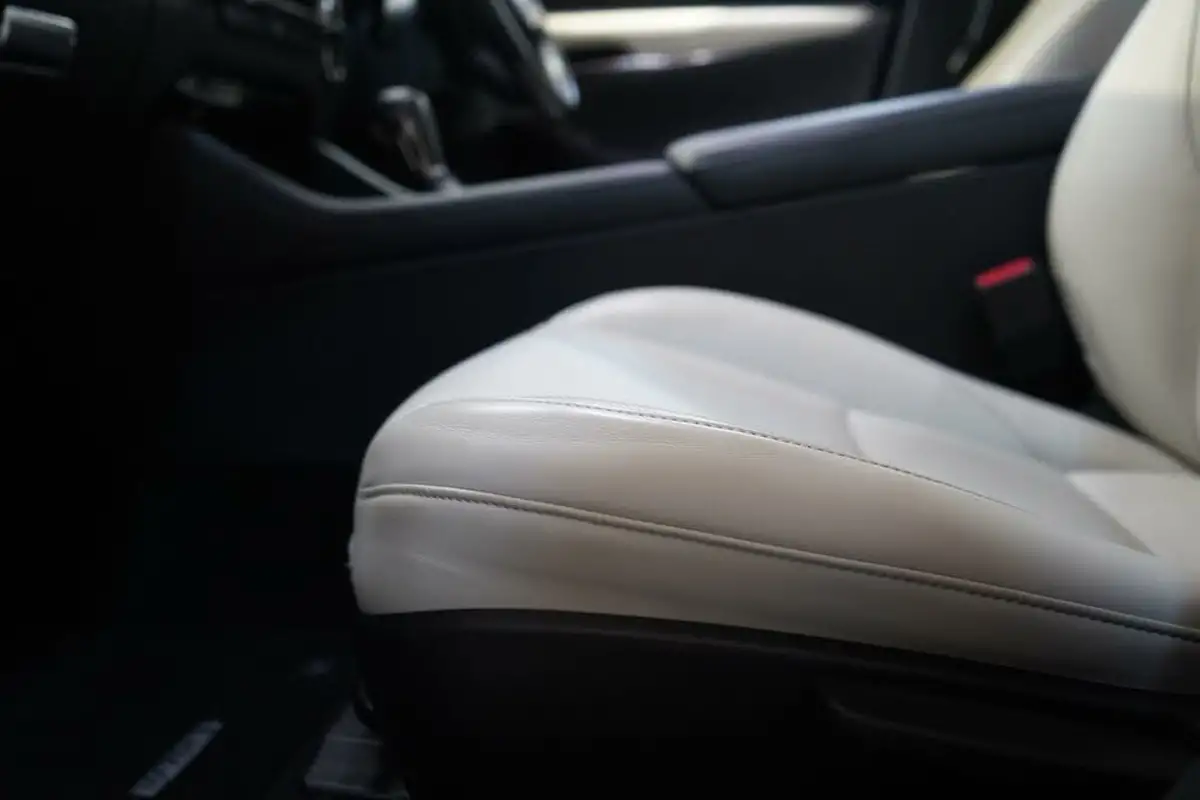 2019-mazda-mazda3-20-gt-sport-tech-180ps-saloon-4d-auto-big-45