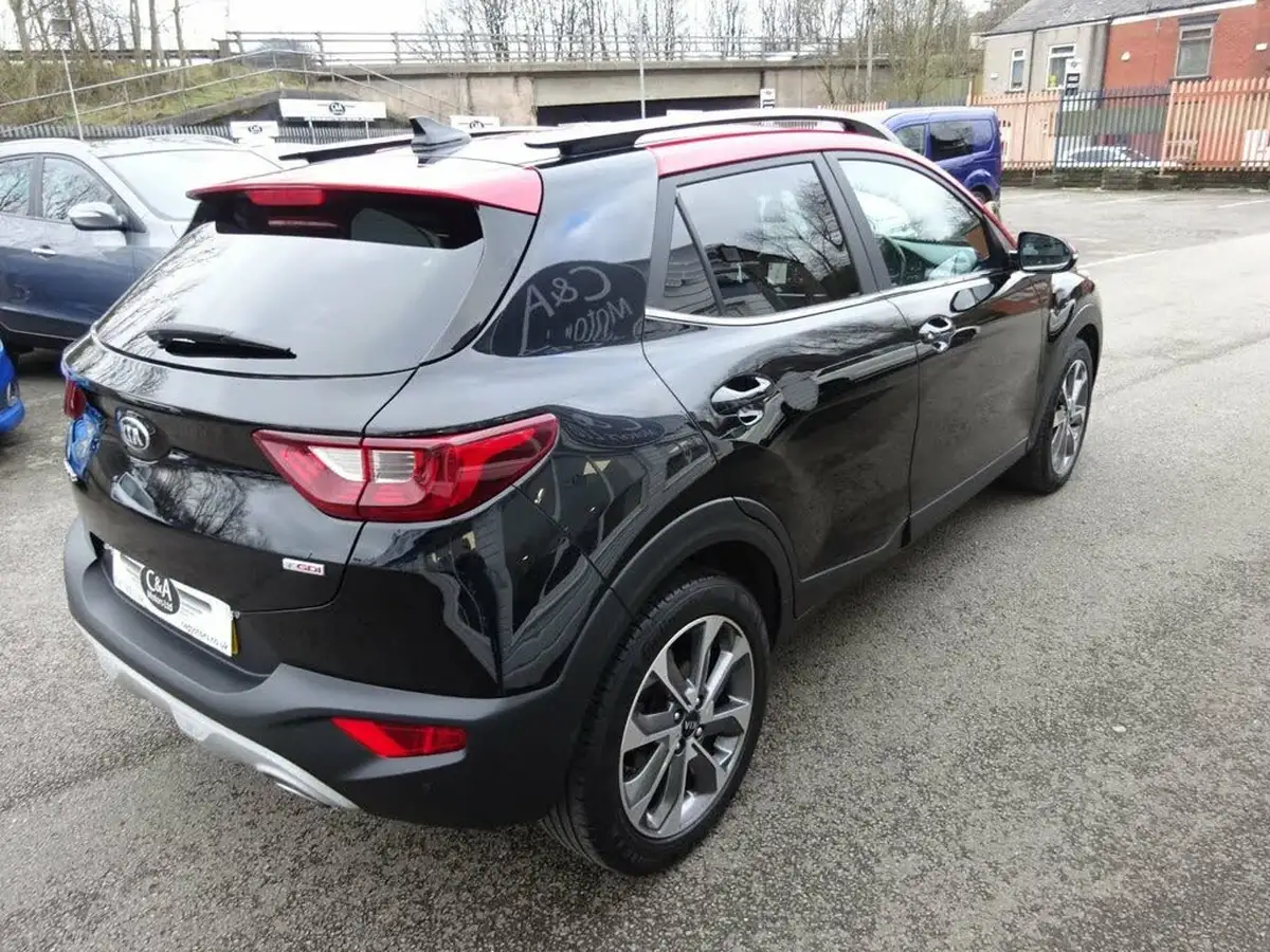 2020-kia-stonic-10-t-gdi-4-dct-big-8