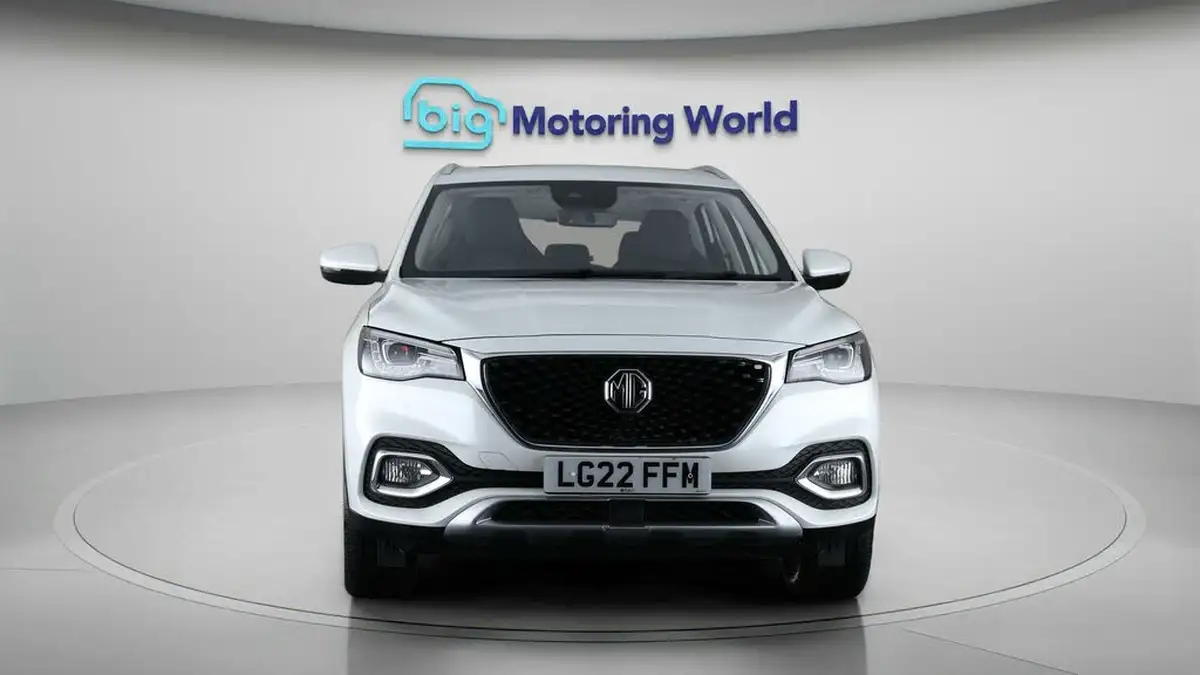 2022-mg-hs-15t-gdi-exclusive-162ps-big-1