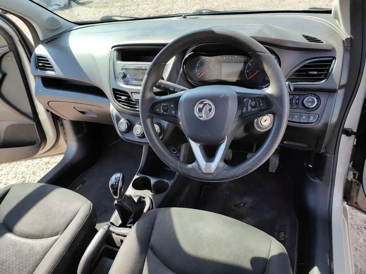 2016-vauxhall-viva-10i-se-big-16