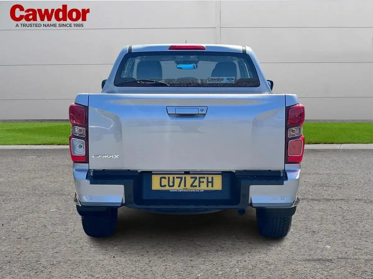 2021-isuzu-d-max-19td-dl20-double-pickup-auto-big-3