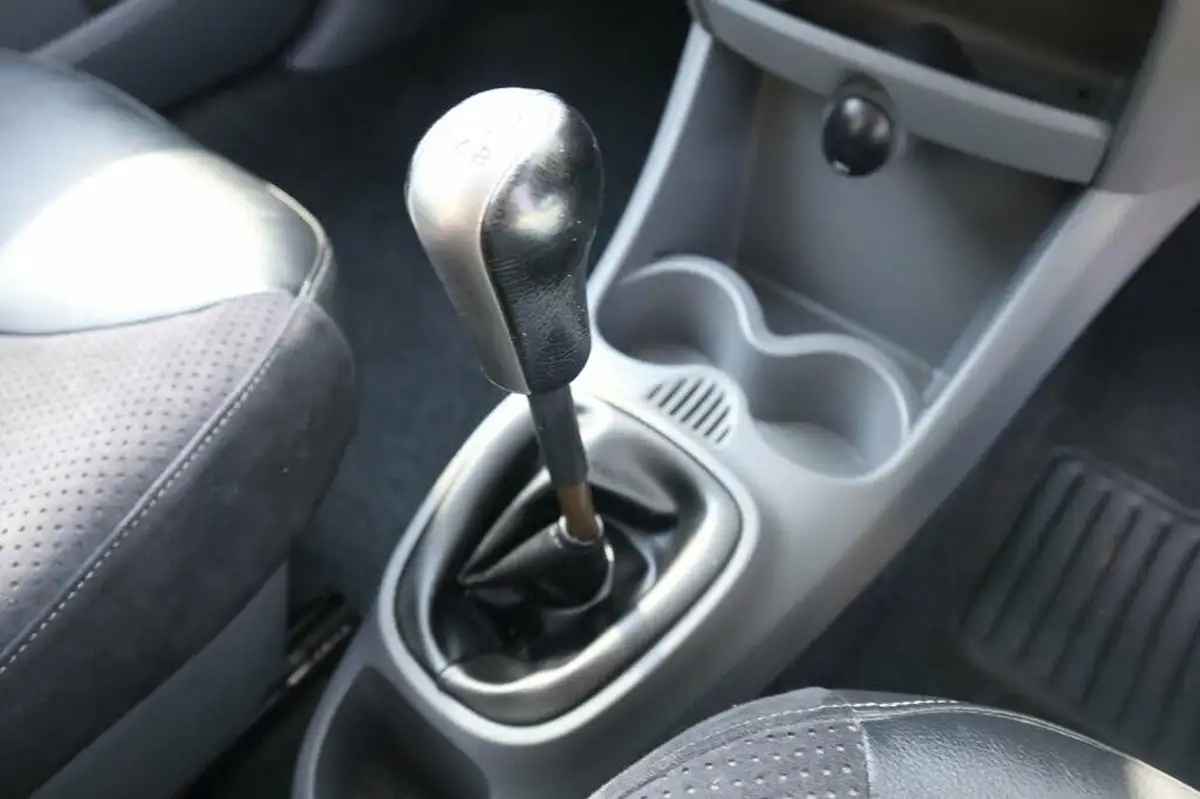 2011-toyota-aygo-10-aygo-ice-3d-big-6