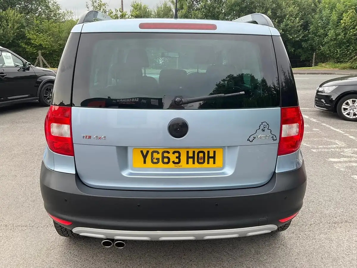 2013-skoda-yeti-20td-elegance-172ps-4x4-big-4