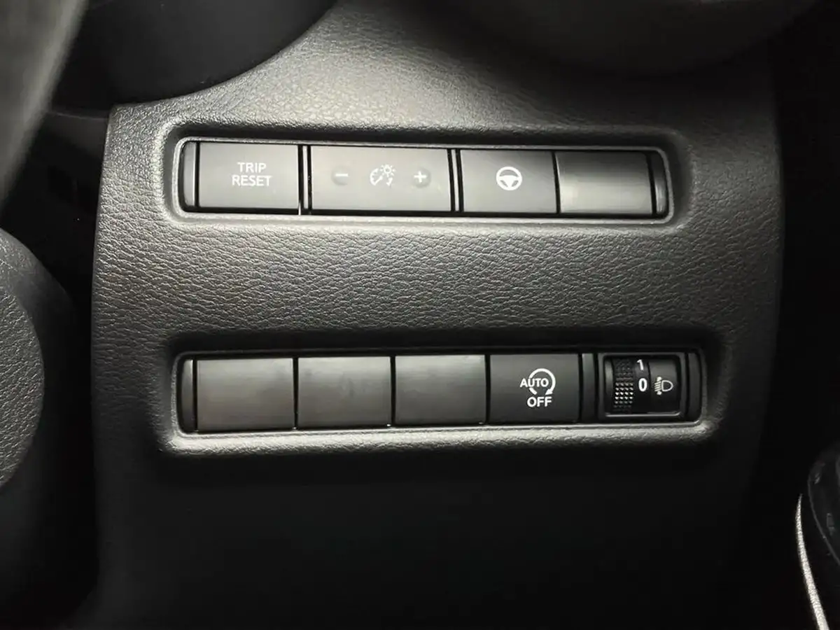 2020-nissan-juke-10-dig-t-tekna-117ps-dct-big-33