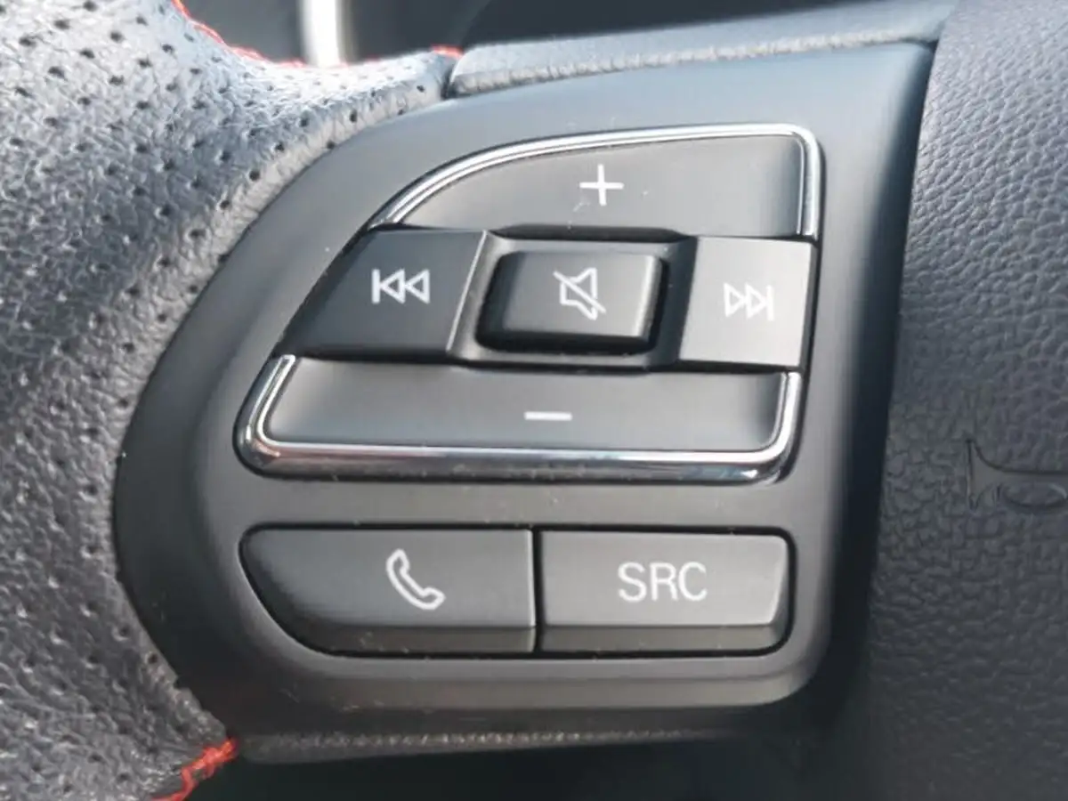 2022-mg-zs-suv-10t-gdi-exclusive-big-11