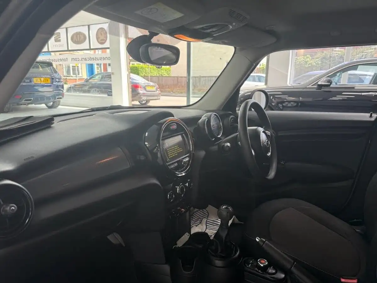 2016-mini-cooper-15-cooper-ss-hatchback-5d-big-13