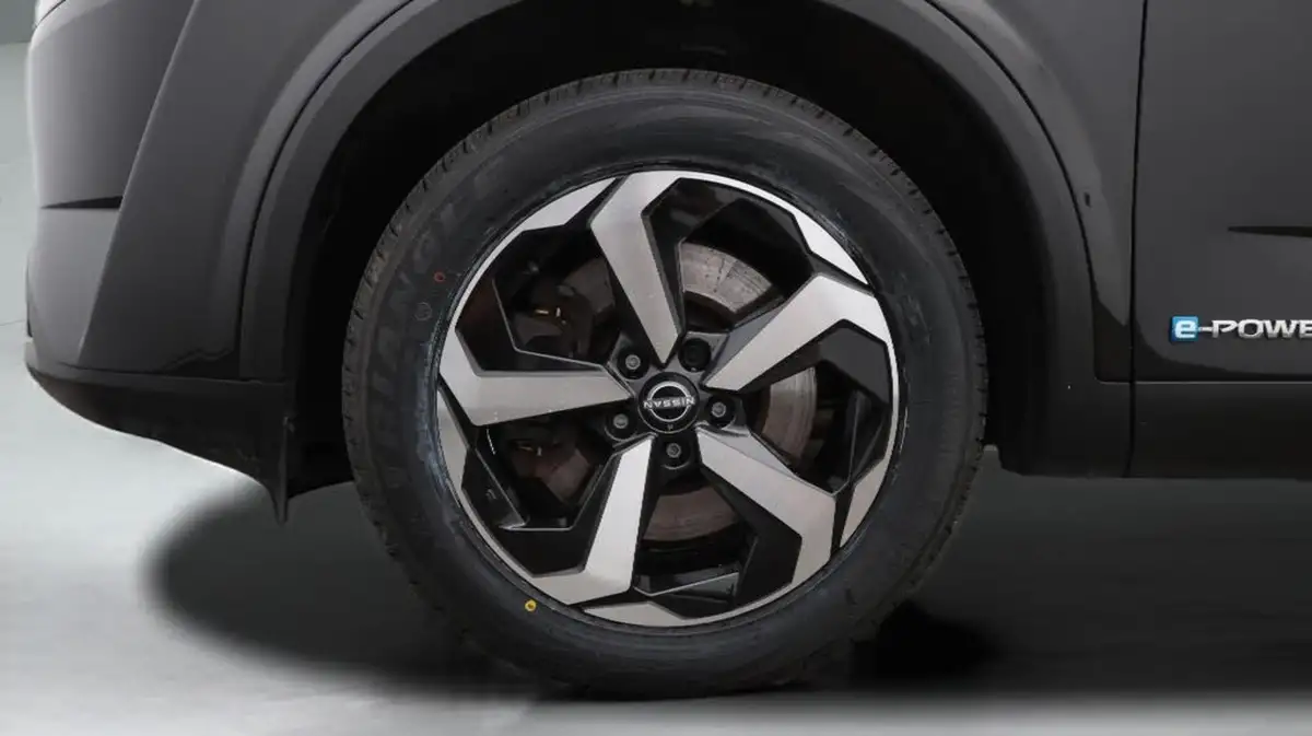 2022-nissan-qashqai-15-n-connecta-big-18